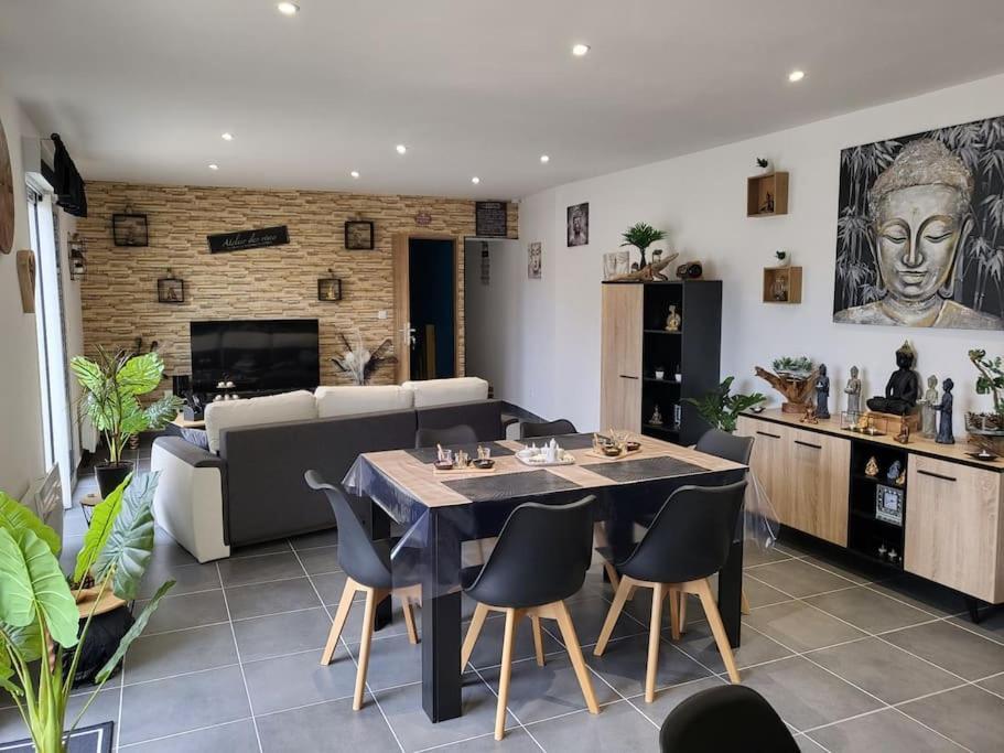 Chez Aline Apartment Calais Ngoại thất bức ảnh